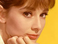 https://image.sistacafe.com/w200/images/uploads/content_image/image/16191/1436350934-Audrey-Hepburn-Eyes-and-Lips.jpg