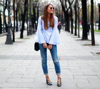 https://image.sistacafe.com/w200/images/uploads/content_image/image/162500/1468662605-bell-sleeves-trumpet-sleeves-cuffed-jeans-ballet-flats-buckle-flats-via-bloglovin.jpg