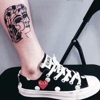 https://image.sistacafe.com/w200/images/uploads/content_image/image/169404/1469769562-minimalist-picasso-tattoos-3__605.jpg