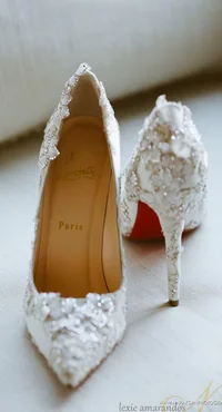 https://image.sistacafe.com/w200/images/uploads/content_image/image/177450/1470588057-101-stunning-high-heel-shoes-pinterest_024.jpg