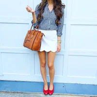 https://image.sistacafe.com/w200/images/uploads/content_image/image/178518/1470716880-white-scallop-skirt-outfit-idea.jpg