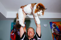 https://image.sistacafe.com/w200/images/uploads/content_image/image/180996/1471012807-largest-cat-nyc-samson-jonathan-zurbel-31.jpg