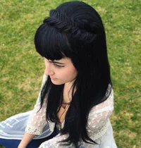 https://image.sistacafe.com/w200/images/uploads/content_image/image/182372/1471240599-2-crown-fishtail-braid-with-bangs.jpg