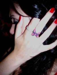 https://image.sistacafe.com/w200/images/uploads/content_image/image/183368/1471331639-pink-bow-finger-tattoo.jpg