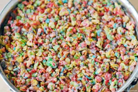 https://image.sistacafe.com/w200/images/uploads/content_image/image/185320/1471502463-Fruity_Pebble_Cereal_Layer.jpg