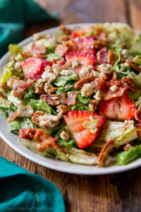 https://image.sistacafe.com/w200/images/uploads/content_image/image/190249/1472020937-strawberry-bacon-salad-on-sallys-baking-addiction-6.jpg
