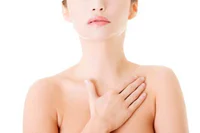 https://image.sistacafe.com/w200/images/uploads/content_image/image/19255/1437385673-woman-heartburn-chest-pain-acid-reflux.jpg