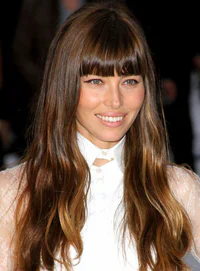https://image.sistacafe.com/w200/images/uploads/content_image/image/19307/1437390015-gallery_big_Jessica_Biel_blunt_bangs_hairstyle.png