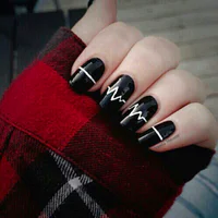 https://image.sistacafe.com/w200/images/uploads/content_image/image/199821/1472902174-black-and-white-nail-designs-29.jpg