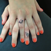 https://image.sistacafe.com/w200/images/uploads/content_image/image/199885/1472904550-31-Impressive-Finger-Tattoo-Designs.jpg