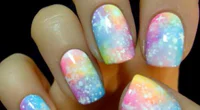 https://image.sistacafe.com/w200/images/uploads/content_image/image/204157/1473318860-Rainbow-Color-Galaxy-Nail-Art1.jpg