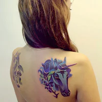 https://image.sistacafe.com/w200/images/uploads/content_image/image/205207/1473403743-unicorn-tattoo-sasha-unisex.png