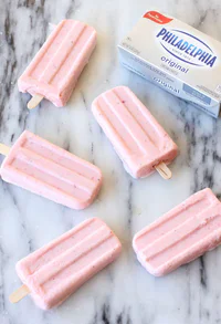 https://image.sistacafe.com/w200/images/uploads/content_image/image/208678/1473827425-strawberry-and-cream-popsicle-recipe-pink-2.jpg