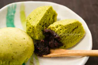 https://image.sistacafe.com/w200/images/uploads/content_image/image/209171/1473861173-Green-Tea-Steamed-Cake-IIII-580x386.jpg