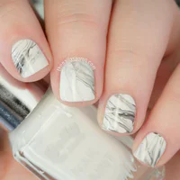 https://image.sistacafe.com/w200/images/uploads/content_image/image/209867/1473929868-real-marble-nail-art-stamping-tutorial.jpg