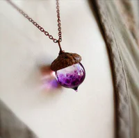 https://image.sistacafe.com/w200/images/uploads/content_image/image/210529/1473999658-glass-acorn-jewelry-necklaces-earrings-bullseyebeads-19-1.jpg