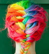 https://image.sistacafe.com/w200/images/uploads/content_image/image/211234/1474091961-rainbow-hairdyed-hair.jpg
