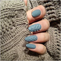 https://image.sistacafe.com/w200/images/uploads/content_image/image/212501/1474245786-light-grey-sweater-knit-nails-bmodish.jpg