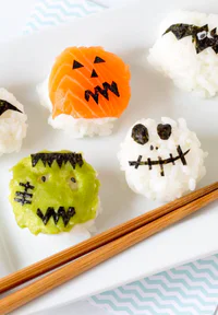 https://image.sistacafe.com/w200/images/uploads/content_image/image/223001/1475553822-Halloween-Sushi-finished-Pinterest-tall-image-768x1107.jpg