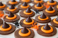 https://image.sistacafe.com/w200/images/uploads/content_image/image/223979/1475638231-witch-hat-cookies-final-1920x1280.jpg
