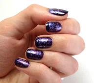 https://image.sistacafe.com/w200/images/uploads/content_image/image/234361/1477070531-3-cool-dark-purple-nail-art.jpg