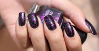 https://image.sistacafe.com/w200/images/uploads/content_image/image/234362/1477070550-30-easy-dark-purple-nail-design.jpg