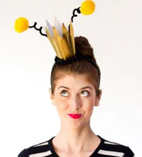 https://image.sistacafe.com/w200/images/uploads/content_image/image/235681/1477288904-queen-bee-costume-diy.png