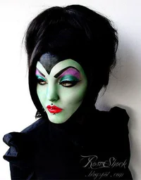 https://image.sistacafe.com/w200/images/uploads/content_image/image/235859/1477846958-15-Halloween-Witch-Make-Up-Ideas-Styles-For-Girls-2015-9.jpg
