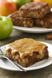 https://image.sistacafe.com/w200/images/uploads/content_image/image/237164/1477468394-gluten-free-caramel-apple-cake-2.jpg