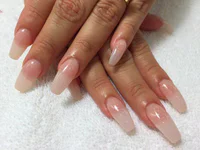 https://image.sistacafe.com/w200/images/uploads/content_image/image/240121/1477845809-22-photos-of-clear-nail-art.jpg