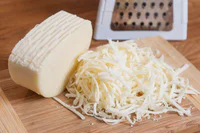 https://image.sistacafe.com/w200/images/uploads/content_image/image/245439/1478450783-deli-provolone-cheese-shredded1.jpg