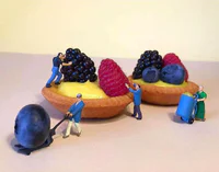 https://image.sistacafe.com/w200/images/uploads/content_image/image/246344/1478582287-dessert-miniatures-pastry-chef-matteo-stucchi-14-5820e12b3106c__880.jpg