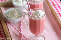 https://image.sistacafe.com/w200/images/uploads/content_image/image/249181/1478936684-Frozen-Strawberry-Milk-Slushy-11t.jpg