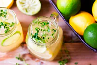 https://image.sistacafe.com/w200/images/uploads/content_image/image/250338/1479189145-Lemon-Lime-and-Ginger-Iced-Tea-Finished5.jpg