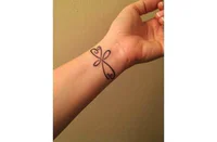 https://image.sistacafe.com/w200/images/uploads/content_image/image/250388/1479193141-Infinity-butterfly-tattoo.jpg