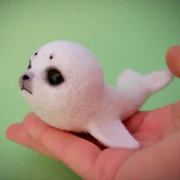 https://image.sistacafe.com/w200/images/uploads/content_image/image/252038/1479444343-ute-needle-felted-toys-by-Anna-Klyukina-582da45a7371a__700.jpg