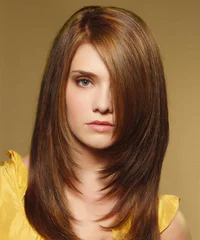 https://image.sistacafe.com/w200/images/uploads/content_image/image/25860/1439217786-Beautiful-Long-Hairstyle-For-Round-Faces.jpg