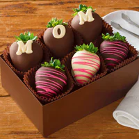 https://image.sistacafe.com/w200/images/uploads/content_image/image/25965/1439265242-Harry-David-Chocolate-Covered-Strawberries.jpg