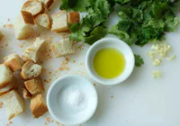 https://image.sistacafe.com/w200/images/uploads/content_image/image/26314/1439392248-sopa-a-alentejana-bread-cilantro-olive-oil-salt.jpg