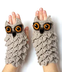 https://image.sistacafe.com/w200/images/uploads/content_image/image/263296/1481432640-winter-knit-gift-ideas-keep-warm-hats-mittens-slippers-1-58259dcfedcd6__605.jpg