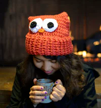https://image.sistacafe.com/w200/images/uploads/content_image/image/263299/1481432720-winter-knit-gift-ideas-keep-warm-hats-mittens-slippers-22-58259dfae7331__605.jpg
