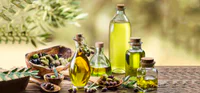 https://image.sistacafe.com/w200/images/uploads/content_image/image/269617/1482322968-22-Best-Benefits-Of-Olive-Oil-Jaitun-Ka-Tel-For-Skin-Hair-And-Health.jpg