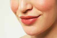 https://image.sistacafe.com/w200/images/uploads/content_image/image/274390/1482994657-DIY-Coconut-Oil-Lip-Scrub-Cubes-for-The-Softest-and-Smoothest-Lips-Ever.jpg