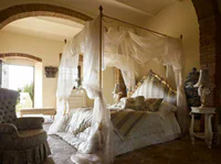 https://image.sistacafe.com/w200/images/uploads/content_image/image/276007/1483429541-Canopy-beds-For-the-Modern-Bedroom-Freshome-110.jpg