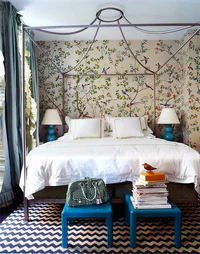 https://image.sistacafe.com/w200/images/uploads/content_image/image/276017/1483429894-Canopy-beds-For-the-Modern-Bedroom-Freshome-131.jpg