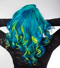https://image.sistacafe.com/w200/images/uploads/content_image/image/276881/1483594410-10-blue-green-hair-with-yellow-highlights.jpg