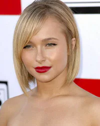 https://image.sistacafe.com/w200/images/uploads/content_image/image/27727/1439873122-short-haircuts-with-side-bangs-and-layers.jpg