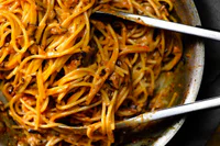 https://image.sistacafe.com/w200/images/uploads/content_image/image/279489/1483949196-Gochujang-Spaghetti.jpg