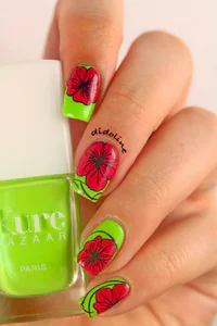 https://image.sistacafe.com/w200/images/uploads/content_image/image/285277/1484889880-Green-Nails-with-Red-Flowers.jpg