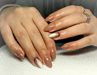 https://image.sistacafe.com/w200/images/uploads/content_image/image/285973/1484986854-simple-creative-brown-nails.jpg